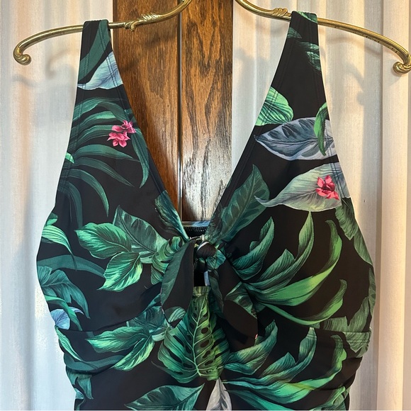 Kona Sol Black Tropical Palm One-Piece Swimsuit - Picture 2 of 11
